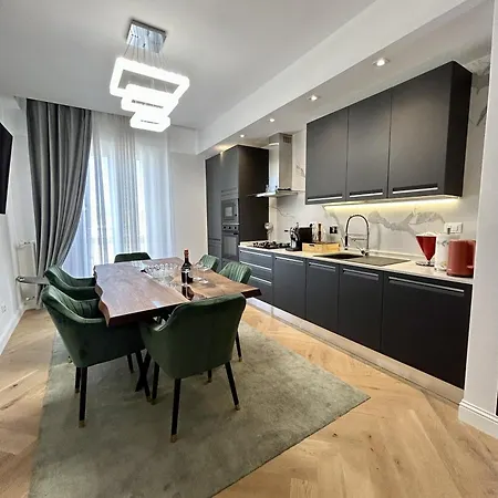 Appartement Attico Di Lusso Elegante E Moderno